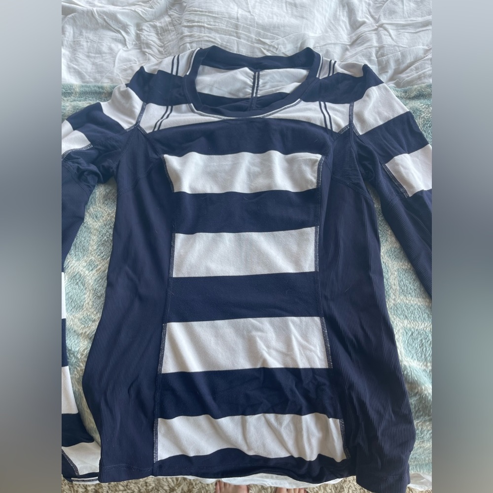Lululemon Lemon stripped top